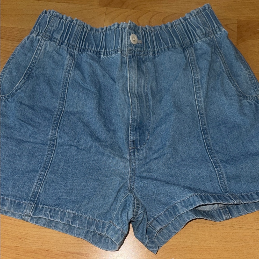 Madewell Light Blue Elastic-Waist Denim Shorts